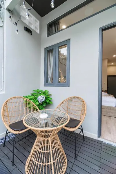 Studio mit Terrasse — Hanhhome